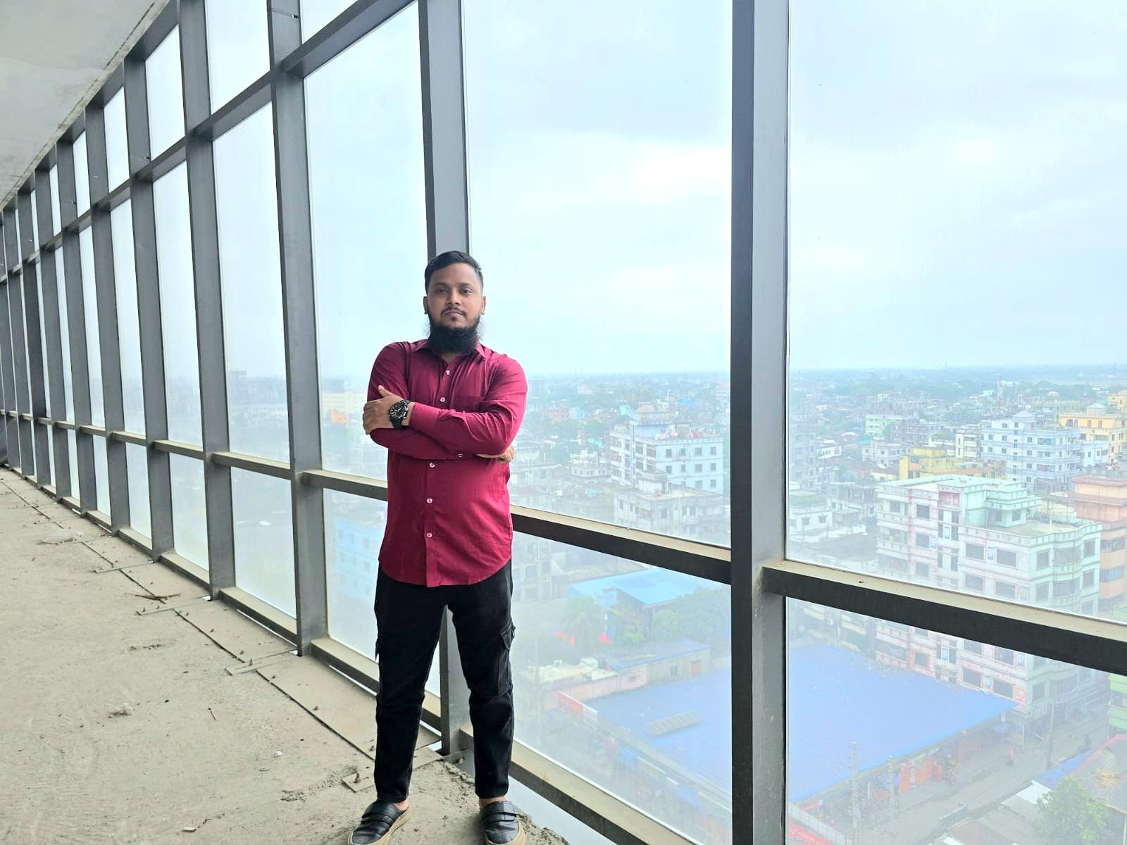 Sultan Muhammad Rashed in an executive office